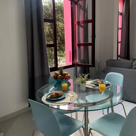 Апартаменты Catalina Suites
