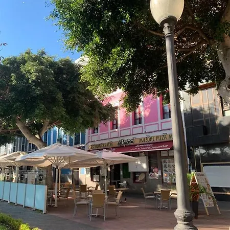 Catalina Suites Апартаменты *